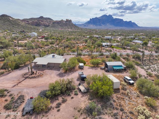 1325 E TONTO Street, Apache Junction, AZ 85119