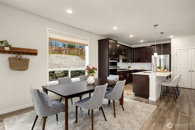 1785 Ashby Avenue NW, Poulsbo, WA 98370