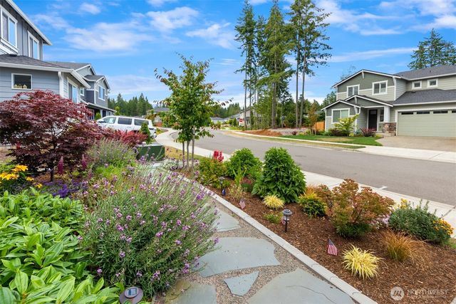 1785 Ashby Avenue NW, Poulsbo, WA 98370