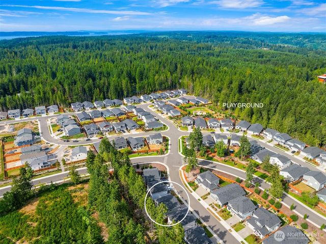 1785 Ashby Avenue NW, Poulsbo, WA 98370