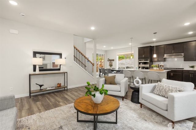 1785 Ashby Avenue NW, Poulsbo, WA 98370