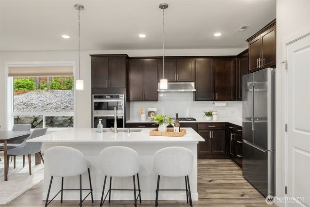 1785 Ashby Avenue NW, Poulsbo, WA 98370