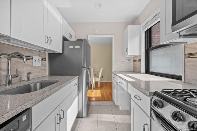 16-14 160th Street 689, Whitestone, NY 11357