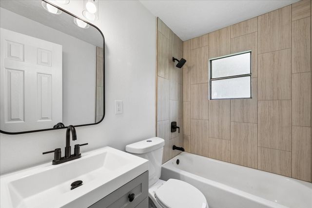 7413 Faith Drive, Deer Park, TX 77536