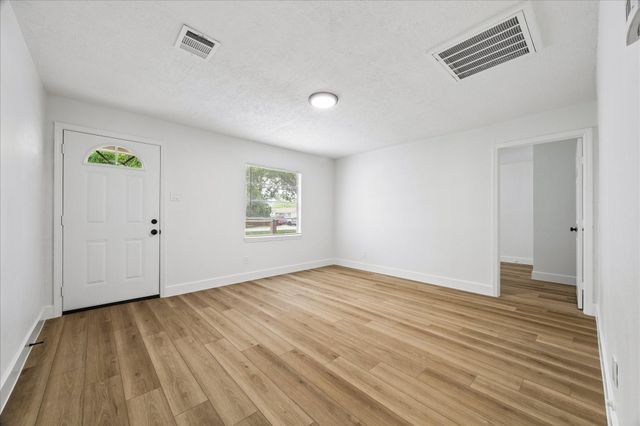 7413 Faith Drive, Deer Park, TX 77536