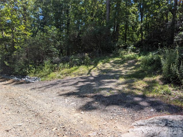 1824 Old Mill Road, Hendersonville, NC 28792