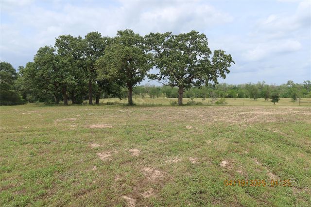 1052 Rail Head Road, Columbus, TX 78934