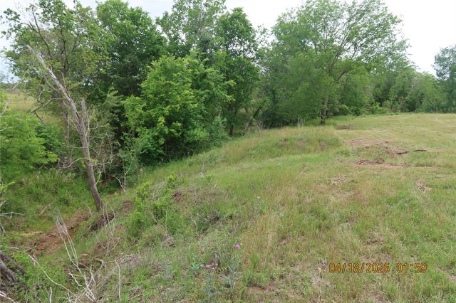 1052 Rail Head Road, Columbus, TX 78934