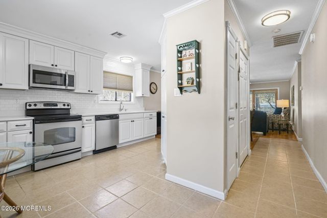 101 Arrowood Road A, Manalapan, NJ 07726