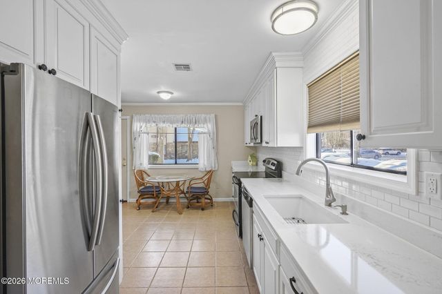 101 Arrowood Road A, Manalapan, NJ 07726