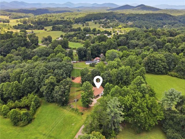 309 Barney Fields Road, Dahlonega, GA 30533