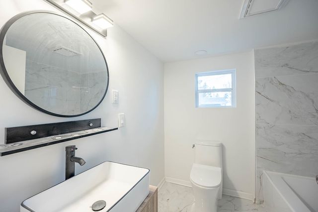 42425 N Park Lane E, Antioch, IL 60002