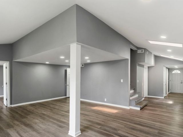 42425 N Park Lane E, Antioch, IL 60002