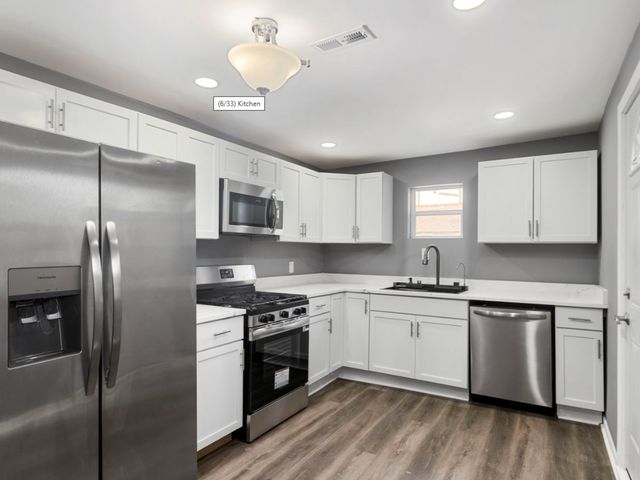 42425 N Park Lane E, Antioch, IL 60002