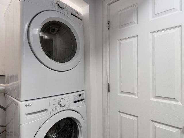 42425 N Park Lane E, Antioch, IL 60002