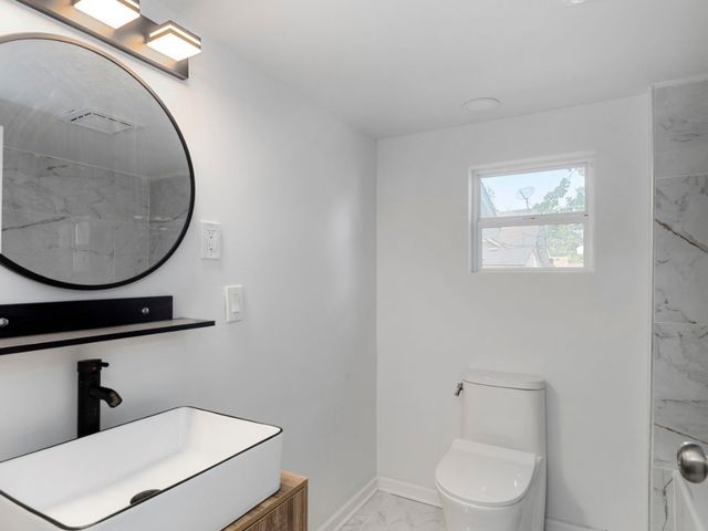 42425 N Park Lane E, Antioch, IL 60002