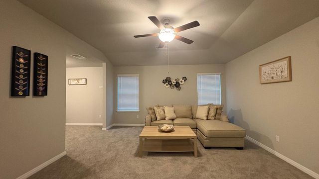 6511 Dragride RD, Buda, TX 78610