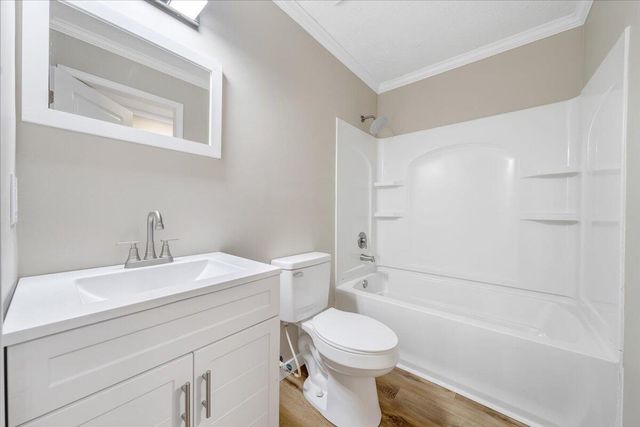 30 Grayson ST, Rocky Mount, VA 24151