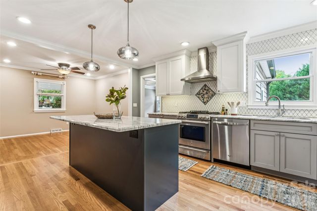 6501 Wheeler Drive, Charlotte, NC 28211