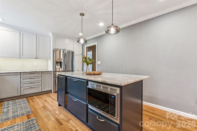6501 Wheeler Drive, Charlotte, NC 28211