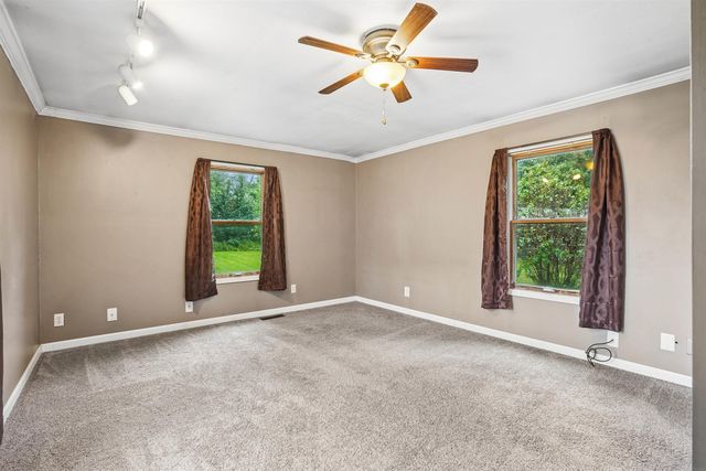 2634 Cedar Terrace Drive, Waterloo, IA 50701