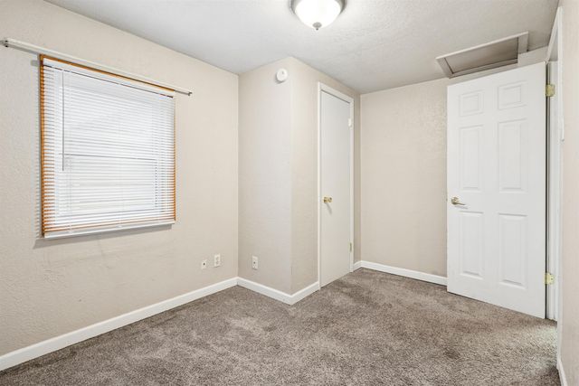 2634 Cedar Terrace Drive, Waterloo, IA 50701