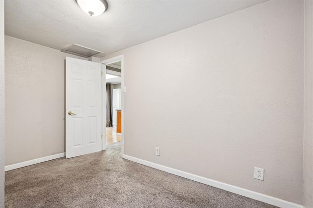 2634 Cedar Terrace Drive, Waterloo, IA 50701