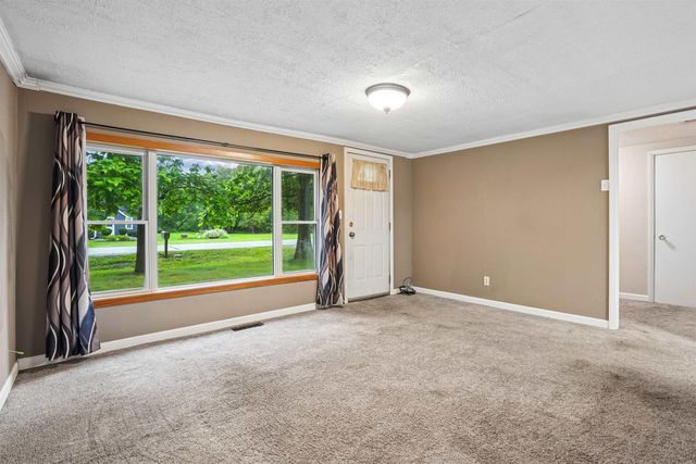 2634 Cedar Terrace Drive, Waterloo, IA 50701