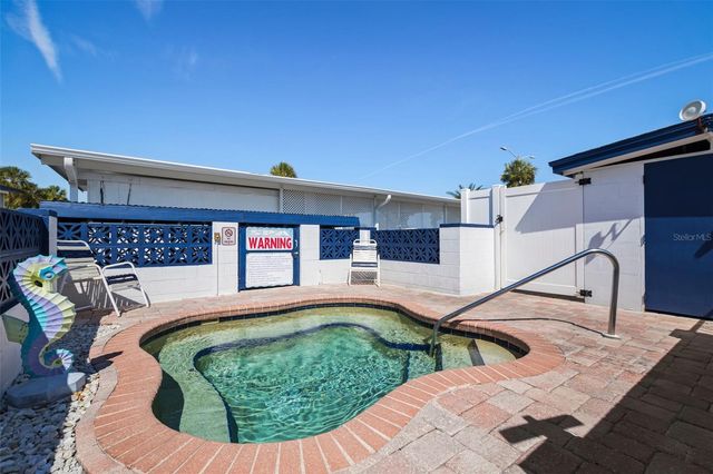 4851 W GANDY BOULEVARD B4L24, Tampa, FL 33611