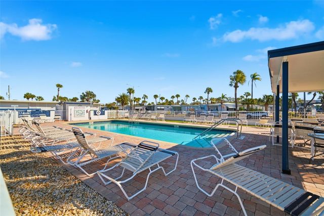 4851 W GANDY BOULEVARD B4L24, Tampa, FL 33611