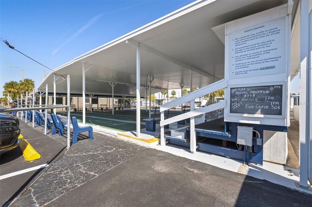 4851 W GANDY BOULEVARD B4L24, Tampa, FL 33611