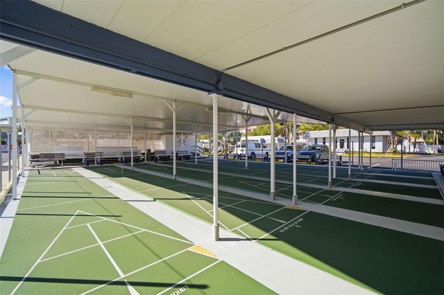 4851 W GANDY BOULEVARD B4L24, Tampa, FL 33611