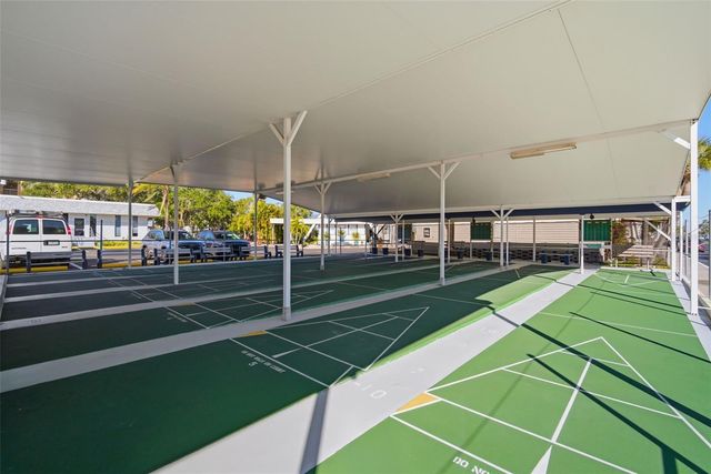 4851 W GANDY BOULEVARD B4L24, Tampa, FL 33611