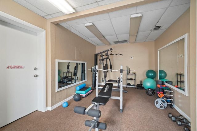 4851 W GANDY BOULEVARD B4L24, Tampa, FL 33611