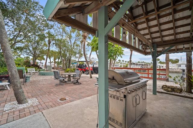 4851 W GANDY BOULEVARD B4L24, Tampa, FL 33611