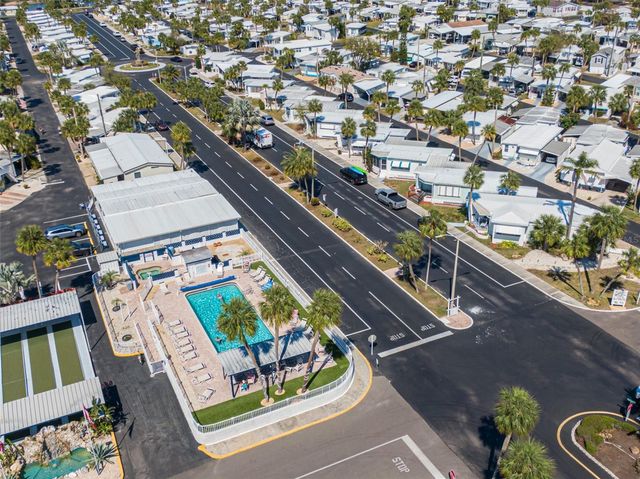 4851 W GANDY BOULEVARD B4L24, Tampa, FL 33611