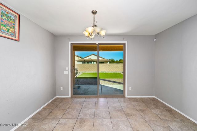 6623 E Via Jardin Verde, Tucson, AZ 85756