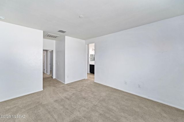 6623 E Via Jardin Verde, Tucson, AZ 85756