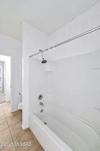 6623 E Via Jardin Verde, Tucson, AZ 85756