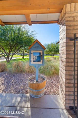 6623 E Via Jardin Verde, Tucson, AZ 85756