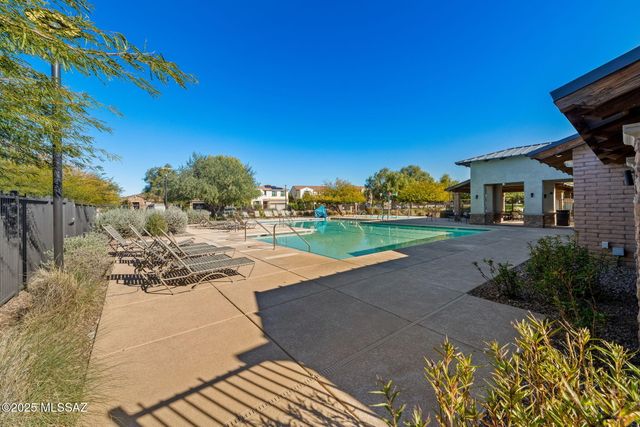 6623 E Via Jardin Verde, Tucson, AZ 85756