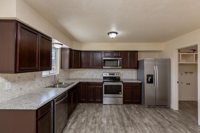 2999 Ft Garland Drive, Grand Junction, CO 81504