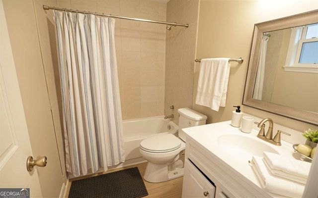 1156 Magnolia Way SE, Smyrna, GA 30082