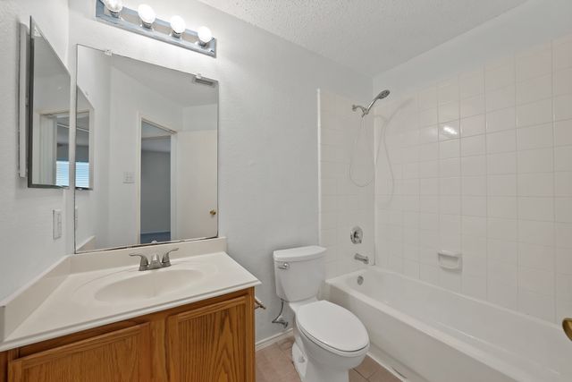 902 Post Oak Trail, Anna, TX 75409