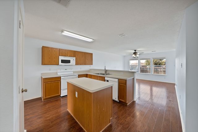 902 Post Oak Trail, Anna, TX 75409