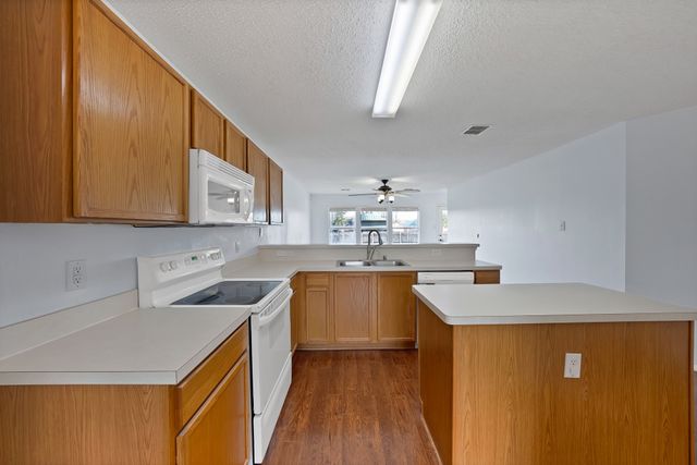 902 Post Oak Trail, Anna, TX 75409