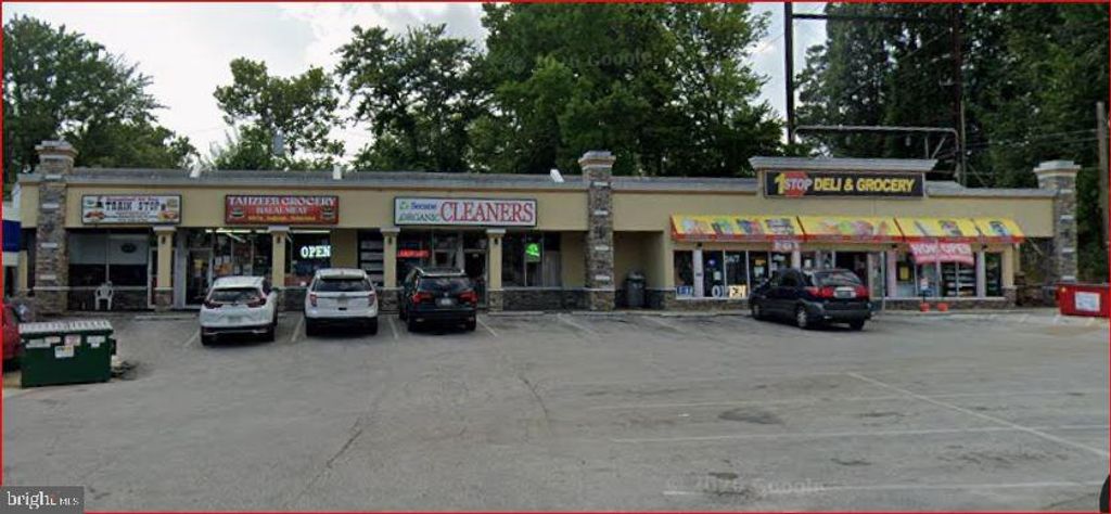 620 SOUTH AVE, Secane, PA 19018