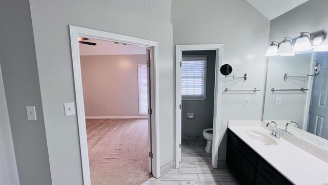 8387 WIND RIVER CIR, Memphis, TN 38016