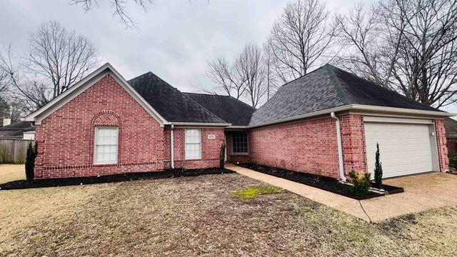 8387 WIND RIVER CIR, Memphis, TN 38016