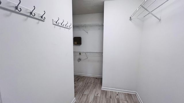 8387 WIND RIVER CIR, Memphis, TN 38016